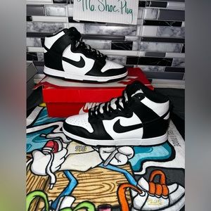 Panda dunks high top